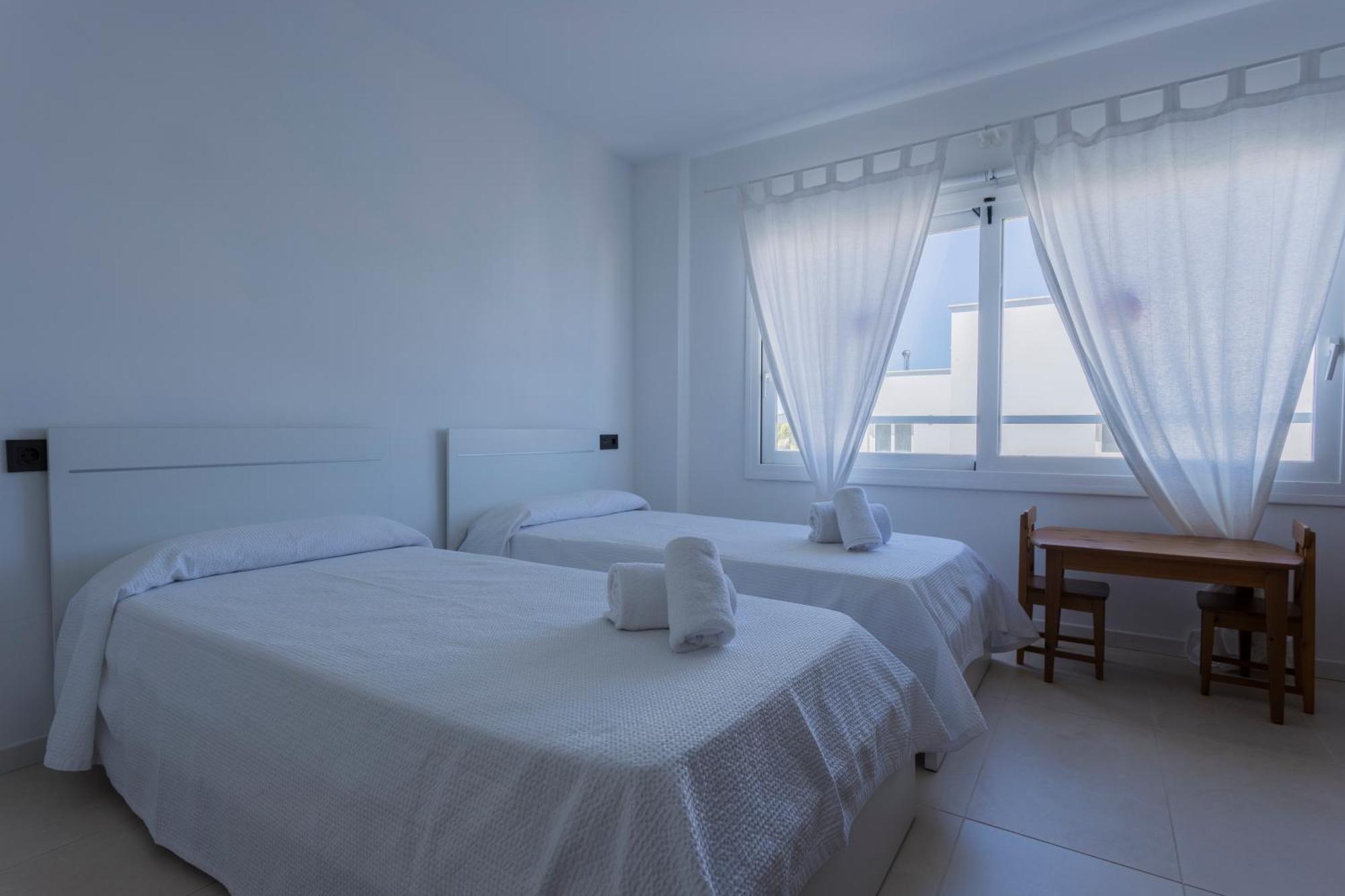 V196 Villa Brisa By Menorcarentals Villas Son Bou Exterior photo